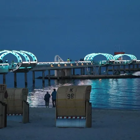 Strandstern Mit Terrasse Und Sauna Strandnah Apartment *