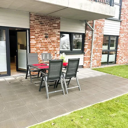 Strandstern Mit Terrasse Und Sauna Strandnah Apartment